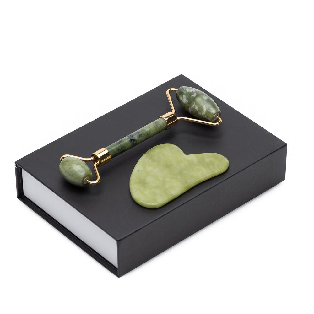 AgelessBeauty3000.com Why Jade Rollers Are Essential for Your Skincare Routine