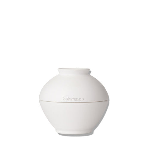 AgelessBeauty3000.com  Sulwhasoo |  The Ultimate S Eye Cream